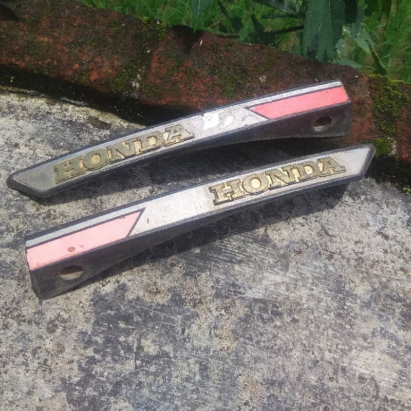 Emblem astrea prima dan astrea star