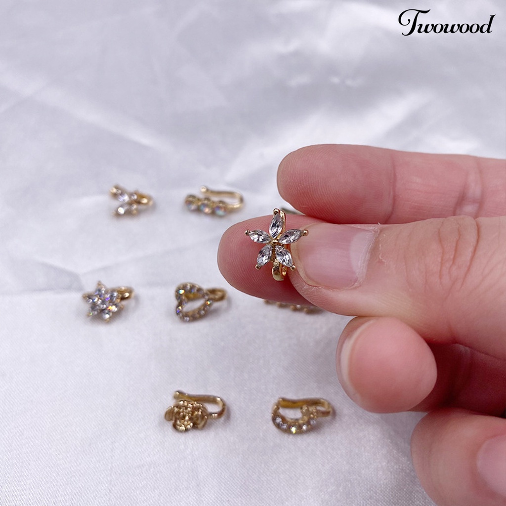 9pcs Anting Stud Hidung Bentuk Bunga Bulan Aksen Berlian Imitasi Untuk Pesta