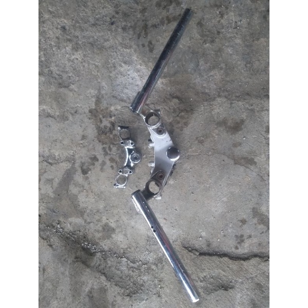T Suzuki TRS pnp honda lubang as 33. Segitiga RGR set stang ukuran 31 COD BAYAR DI TEMPAT