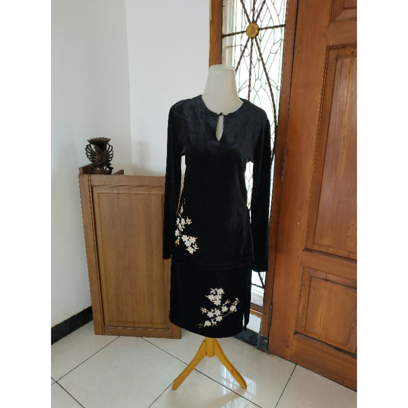Setelan beludru (PRELOVED)