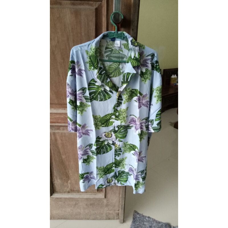 kemeja pantai Preloved lengan pendek Branded HM original
