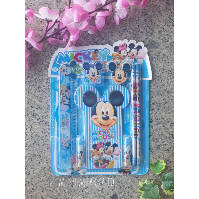 

Stationery Set Sanrio Disney/ Stationery Alat Tulis Set 8 in 1 Karakter Kartun Saouvenir Pesta Anak