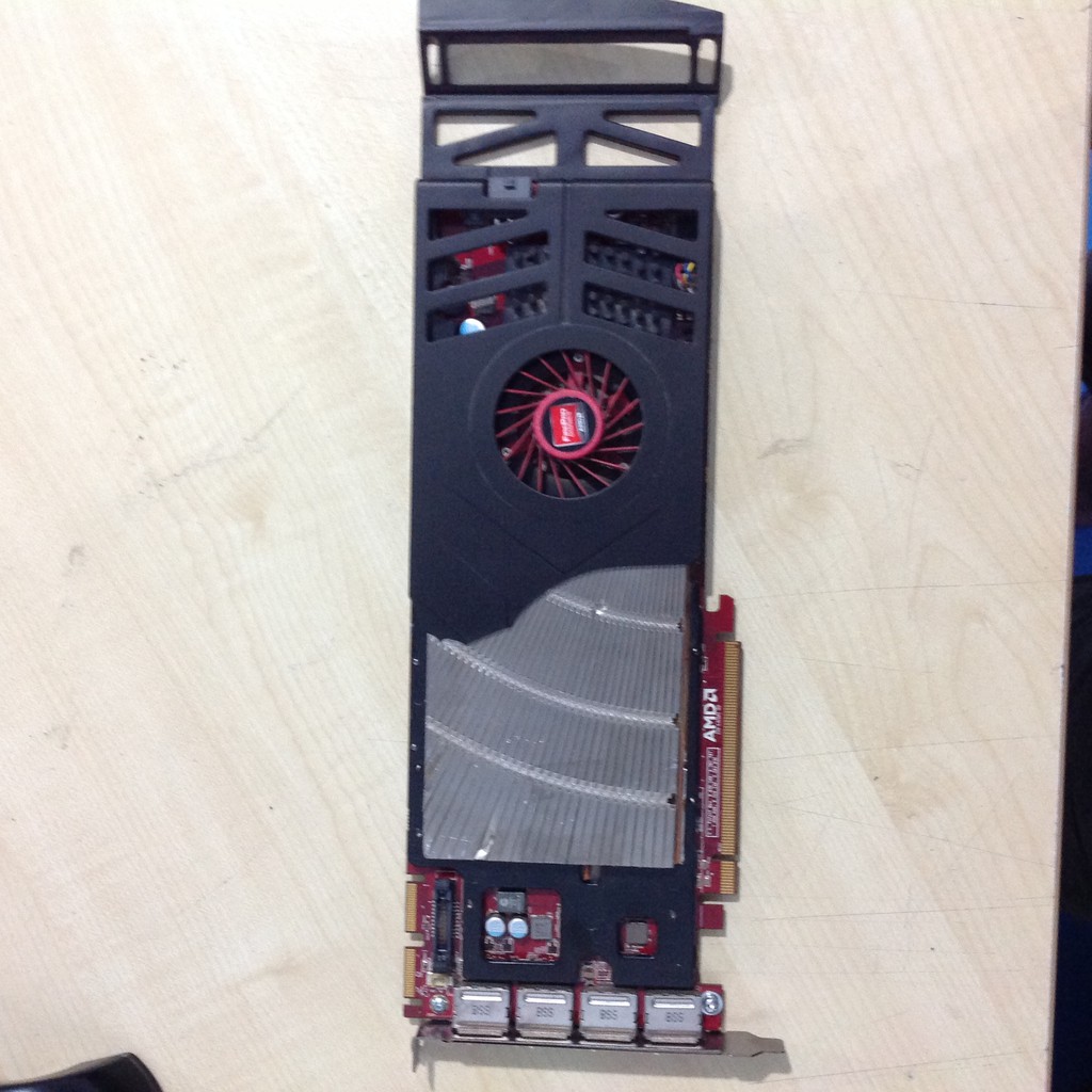 VGA AMD FIREPRO V7900 2GB 256BIT DDR 5