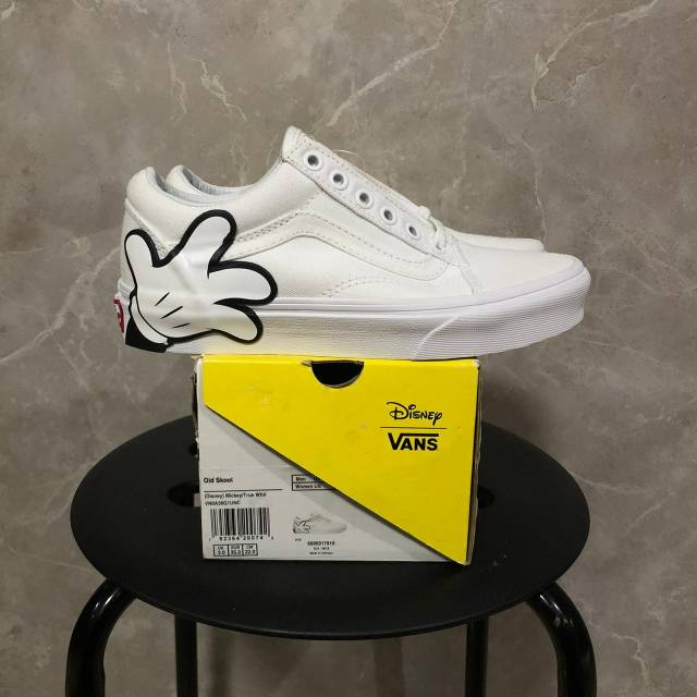 Vans Old Skool x Disney Mickey Mouse Hand