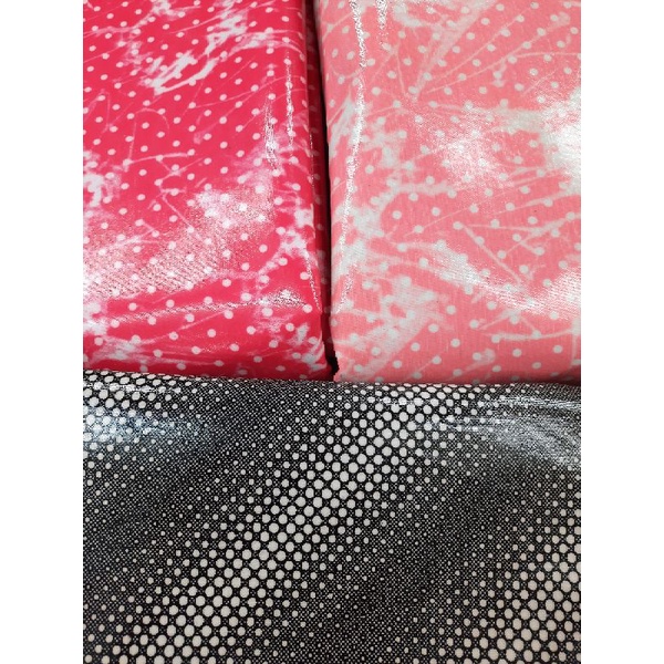 

kanvas laminating polkadot ( 50 cm x 150 cm )