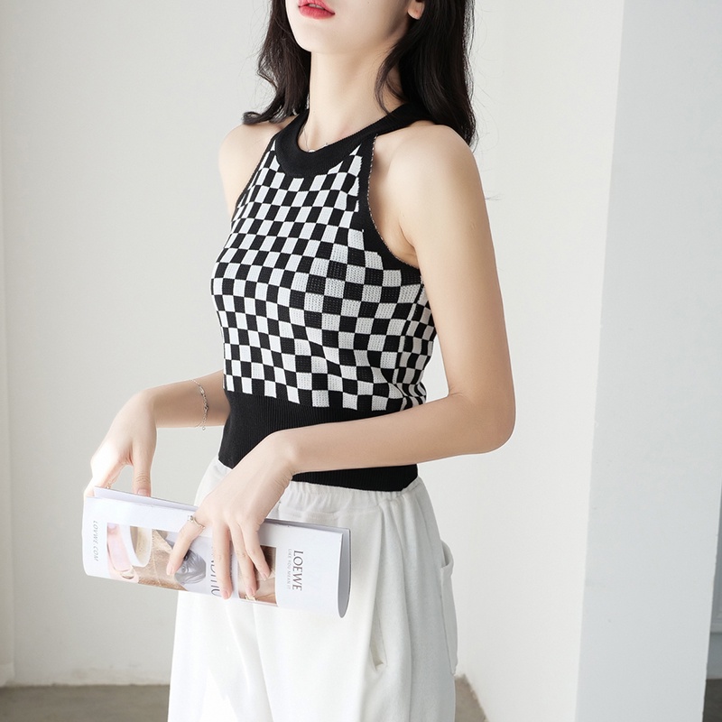 【Elegant】 Sleeveless Round Neck Letter Short Knitted Vest   7386