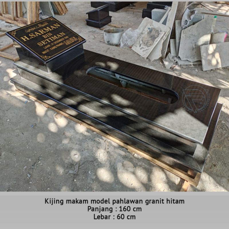 Kijingan makam granit hitam model pahlawan 2 tingkat 160x60