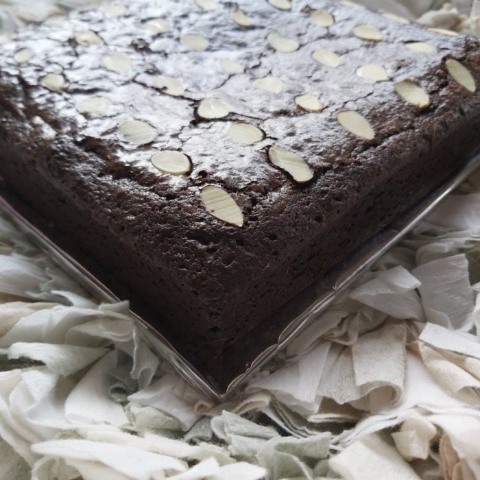 

BROWNIES CHOCO CHIP OREO HOMEMADE L HIGIENIS L HALAL