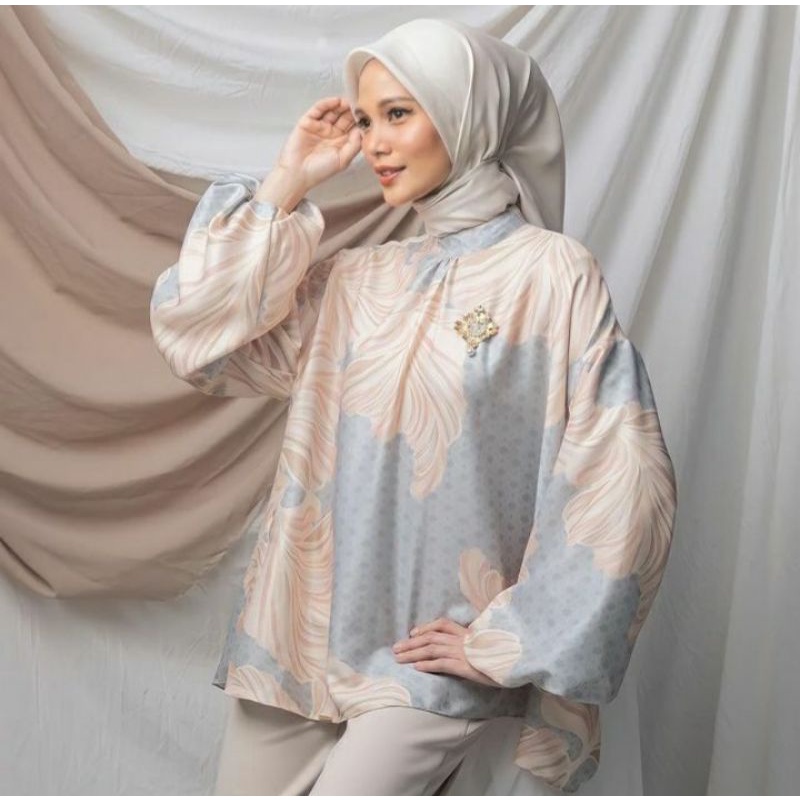 Sylvia Tunic in Nougat Elie Tunic in Candlenut Gianna Blouse in Candy by Wearing Klamby