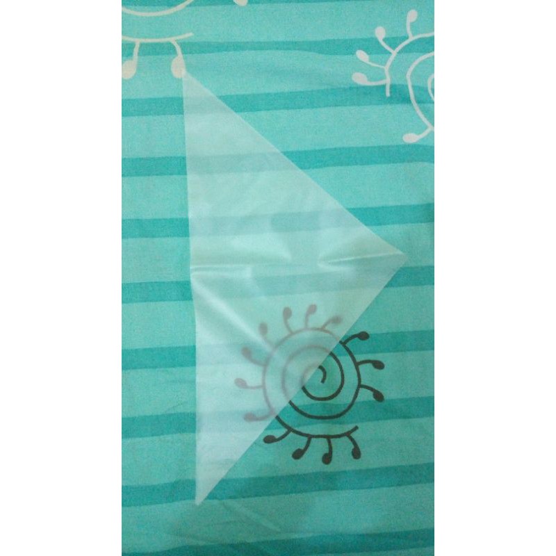 Plastik Segitiga Untuk Hias Kue 20 pcs