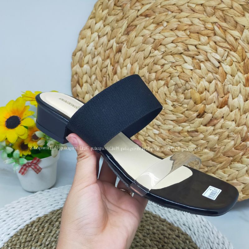 HOT PROMO 12.12 BIGSALE Heels wanita casual Sandal hak 3cm Sandal karet jelly Sandal murah sandal kekinian Pd372