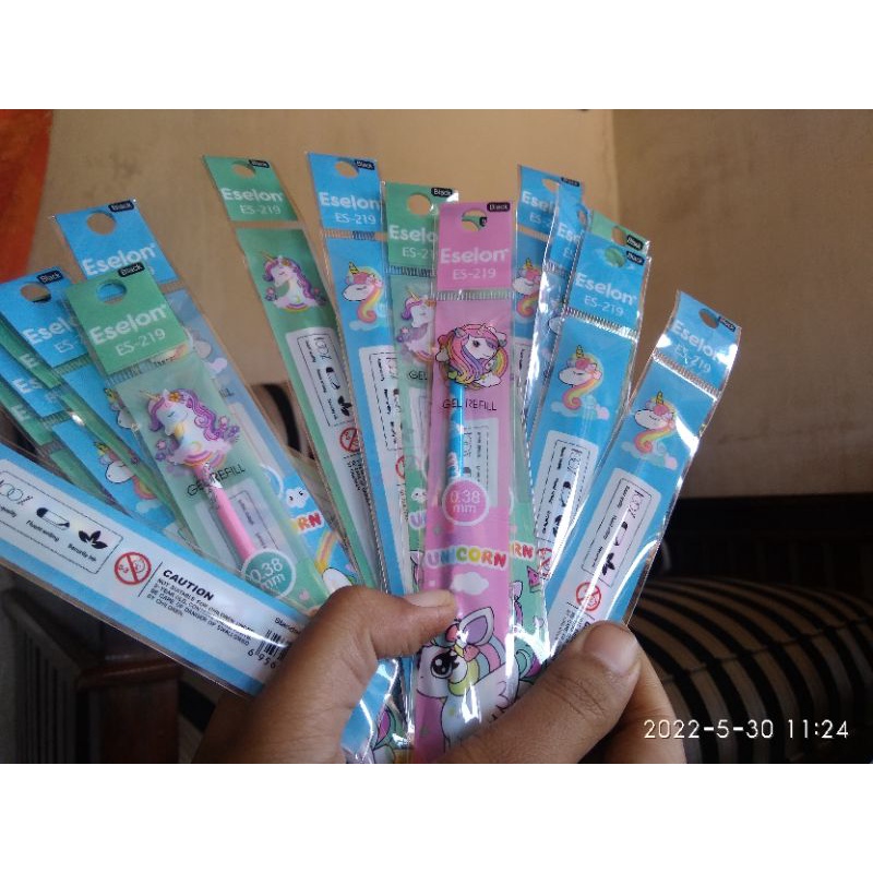 

Refill pen gel karakter