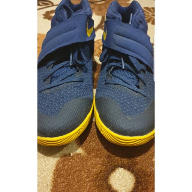 Nike Kyrie 2 Cavs