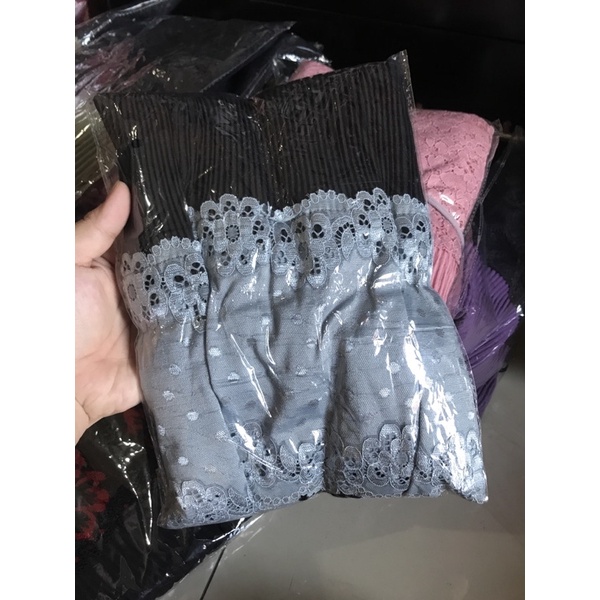 Pasmina  Plisket Prisket Renda Brokat brukat Impor/ Pasmina prisket  renda/model terbaru-Hitam silver2