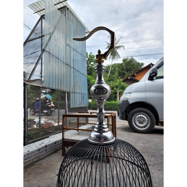 Pion gantungan Pleci BnR