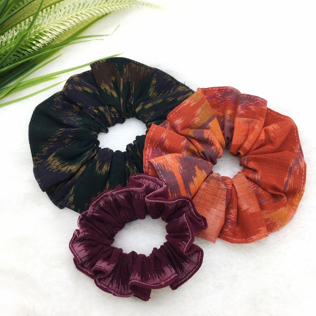 

Scrunchies Endek Handmade (3 pcs) - A3