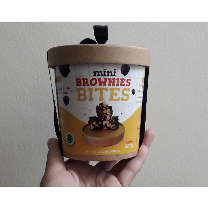 

Brownies Bites Cantik Eque 16 OZ (Free sauce & card)