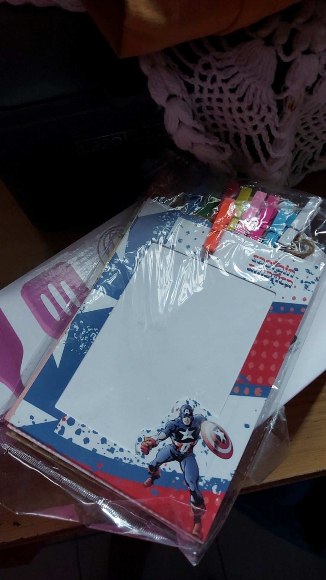 [logu] Frame Foto Gantung Hello Kitty, Superhero, Chibimaruko, Dkk 6 Inch