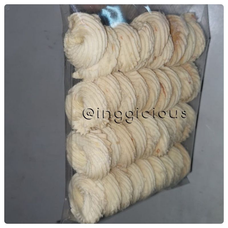 

Kue Sagu Butter Cookies 225 gr Kue Kering Kiloan Kue Sago Kue Sagu Kue Sago