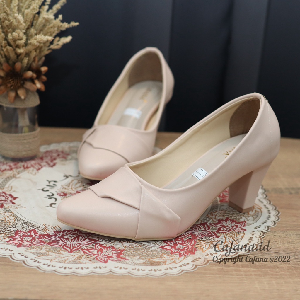 Sepatu Pantofel Premium Wanita Echa  SDH244