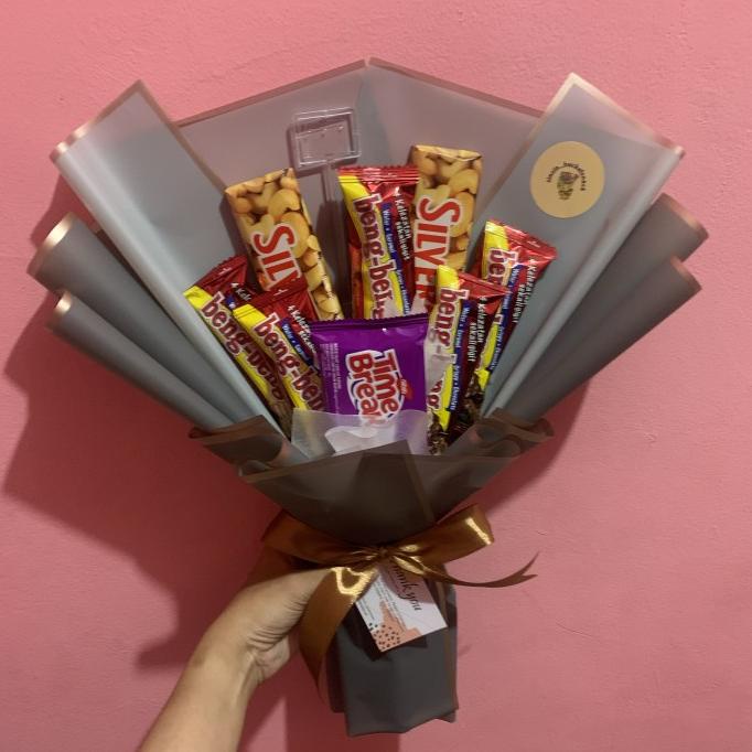 

Sale!!! Bucket Snack Coklat Hadiah Ultah Wisuda Kecil Murah - Paling Dicari