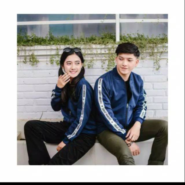 Jaket pria / wanita COUPLE  bahan beludru
