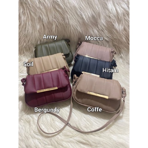 MALSY LC TAS SELEMPANG WANITA