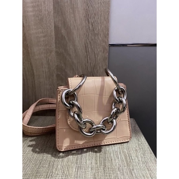 stradivarius chain bag