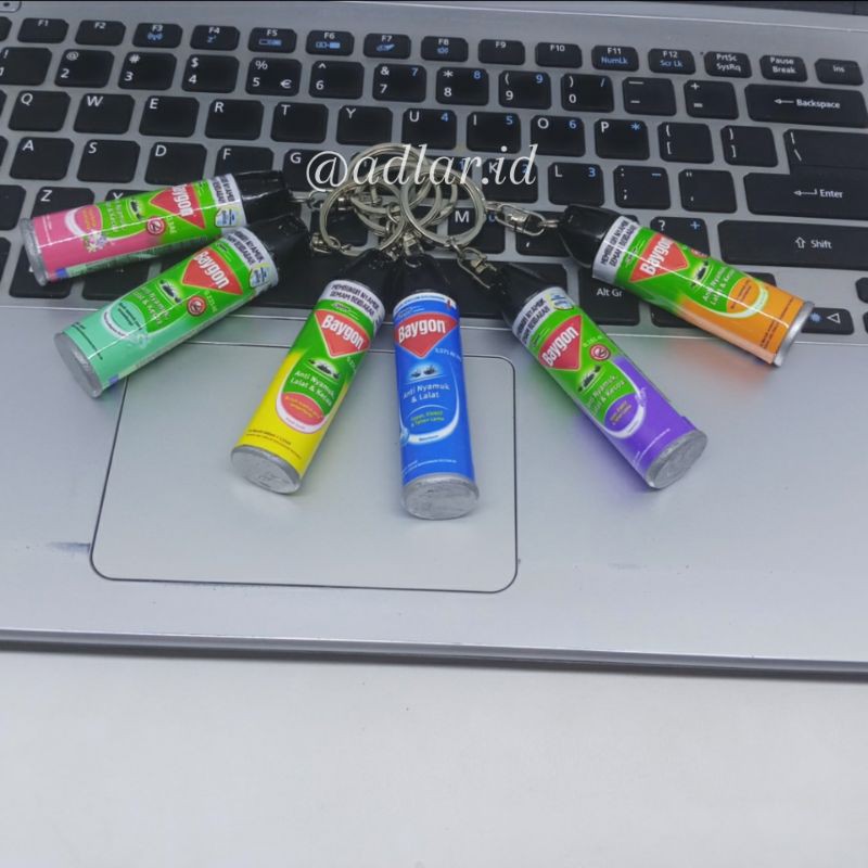 MINIATUR PRODUK GANTUNGAN KUNCI KEYCHAIN SOUVENIR BAYGON KALENG SEMPROT