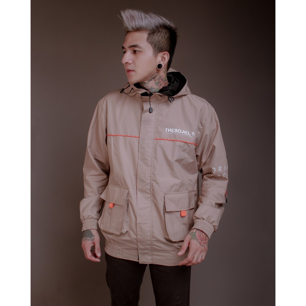 Bee_jayacloth/Jaket Parasut Outdoor Pria Original Blouson Cream/Jaket Parasut Pria Anti Air