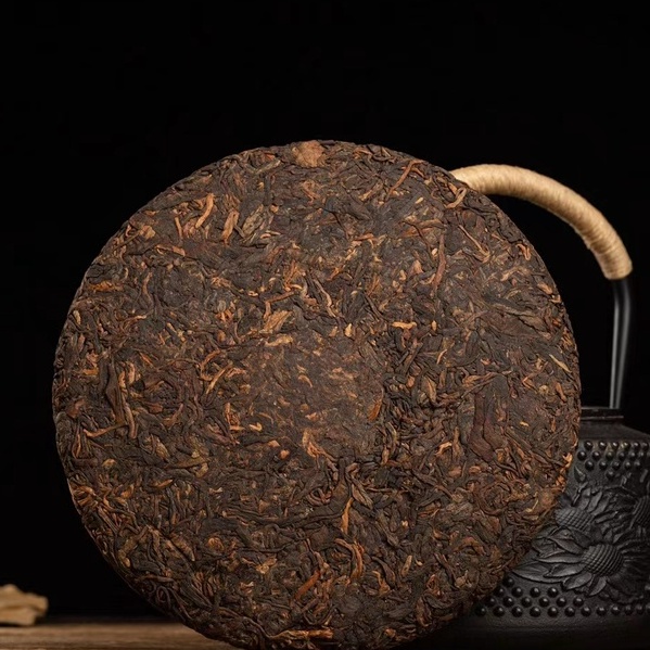 

(Grade Super) Teh Pu Erh Yi WU Ma Hei 357gram Tahun 2019