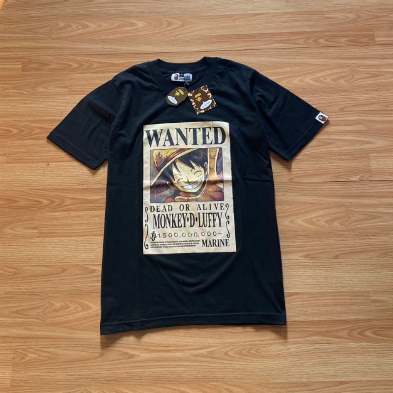 BAJU KAOS BAPE X ONE PIECE LUFFY WANTED DEAD OR ALIVE
