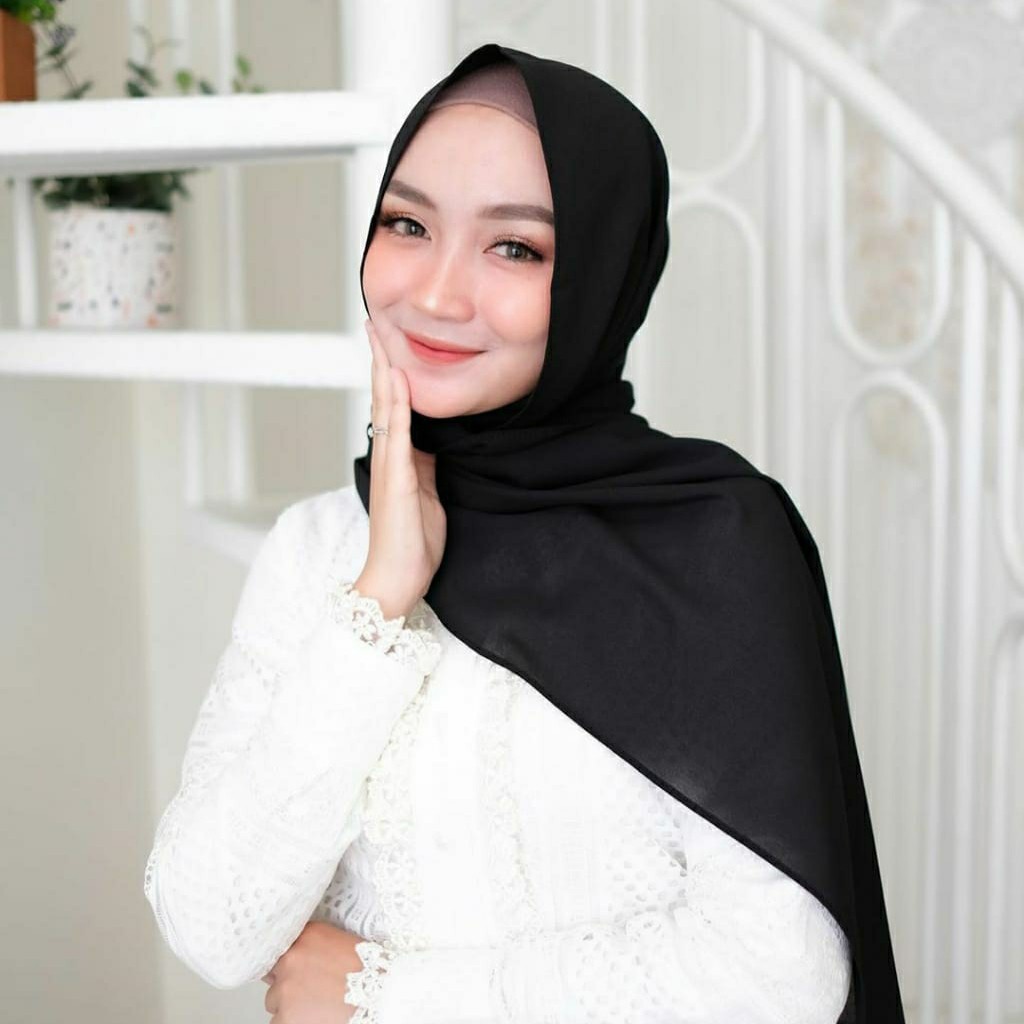 Pashmina Diamond 150x75 / Hijab Pashmina / Pasmina / Pashmina Sabyan / Jilbab Pashmina-HITAM