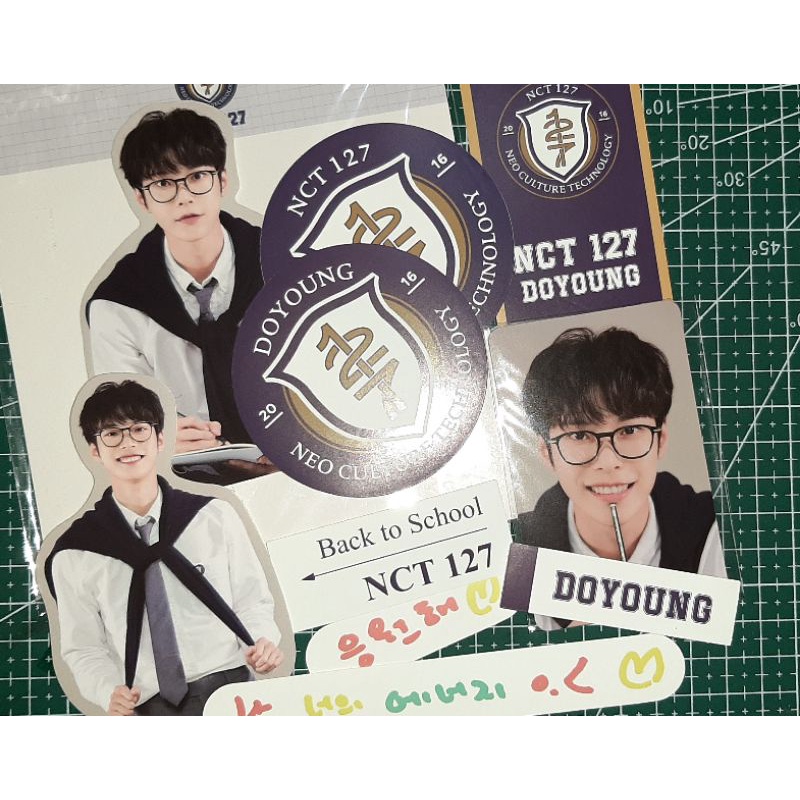 [Doyoung] Luggage Sticker + Photo card Set  NCT 127 B2S 2nd MD Back to School Doyoung Unsealed