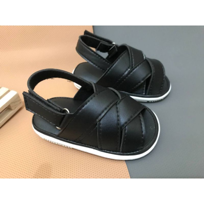 sepatu sandal anak laki laki perempuan umur 1 2 3 tahun sandal bunyi cit-cit sendal anak kekinian model baru kaos kaki