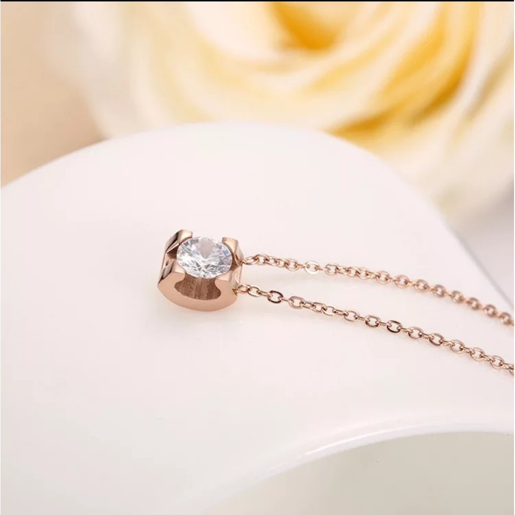 Kalung Titanium THE ONE CRYSTAL Tersedia Warna Rosegold, Gold dan Silver