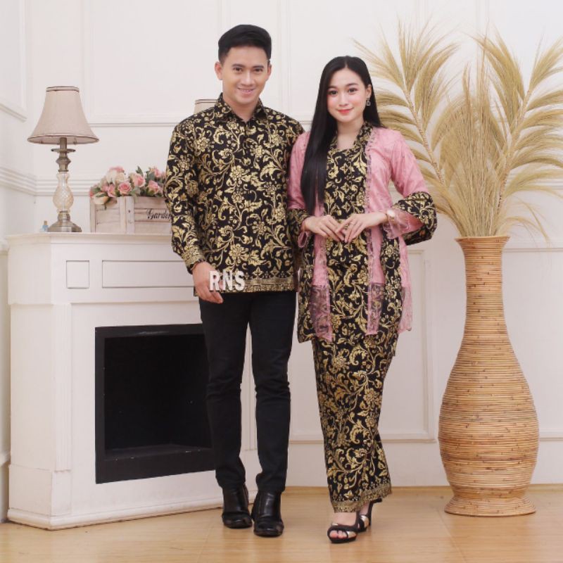 COUPLE BATIK KEBAYA KUTUBARU,COUPLE BROKAT LAMARAN,COUPLE KEBAYA BROKAT