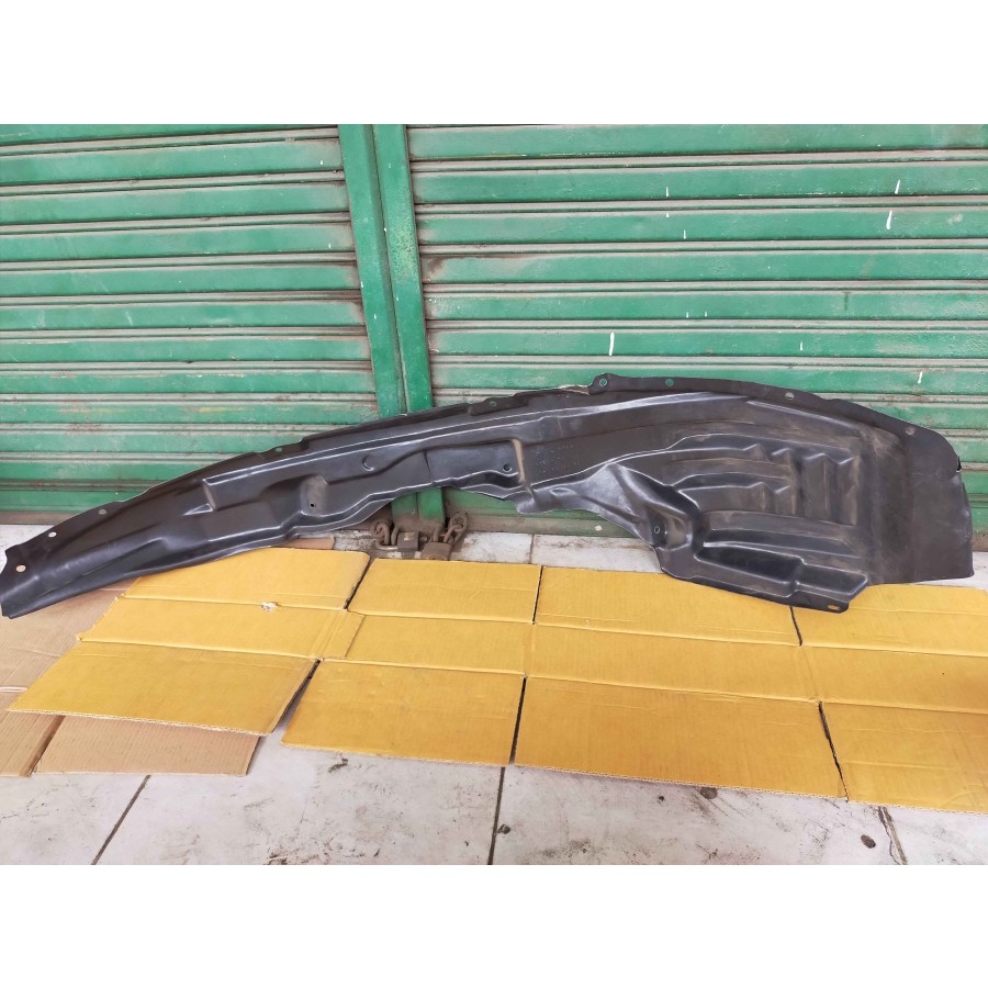 Liner Inner Fender Depan Mitsubishi Outlander Aftermarket