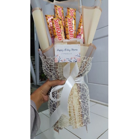 

BUKET Silverqueen isi 6 / Buket Coklat/ Bucket Snack