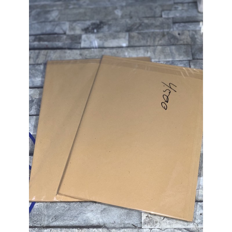 

SAMPUL COKLAT KWARTO BOXY (isi 20 pcs) / sampul buku sidu campus besar