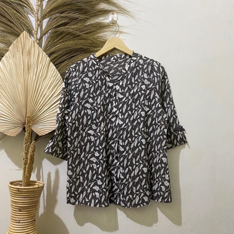 Thrift Kemeja Blouse Atasan Wanita Motif Polos Vintage - Batch 37 (B2-153 s/d B2-192)-B2-166