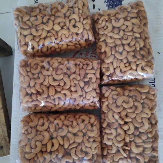 

Kacang mete Mateng jumbo