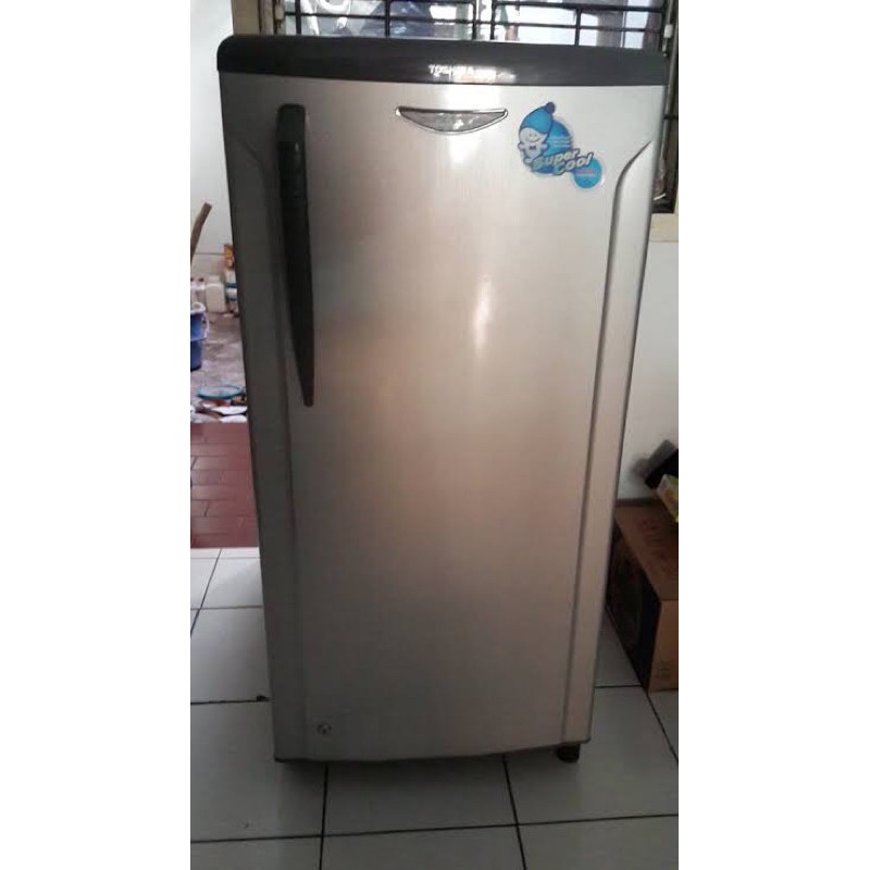 Dijual Freezer Asi Second Bekas / Kulkas 1 Pintu Second Bekas Toshiba