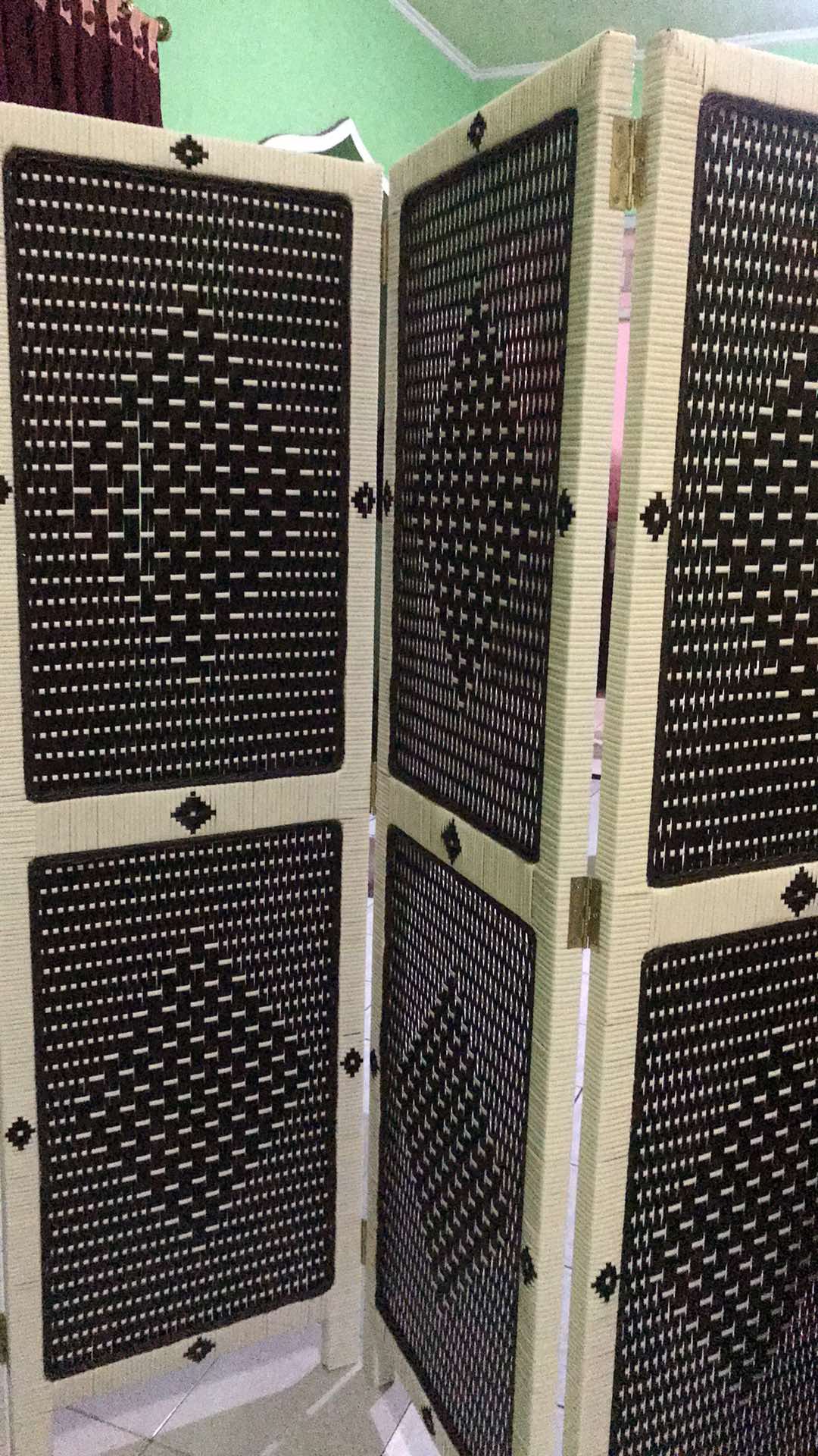 Partisi 4 Pintu Rotan Sintetis