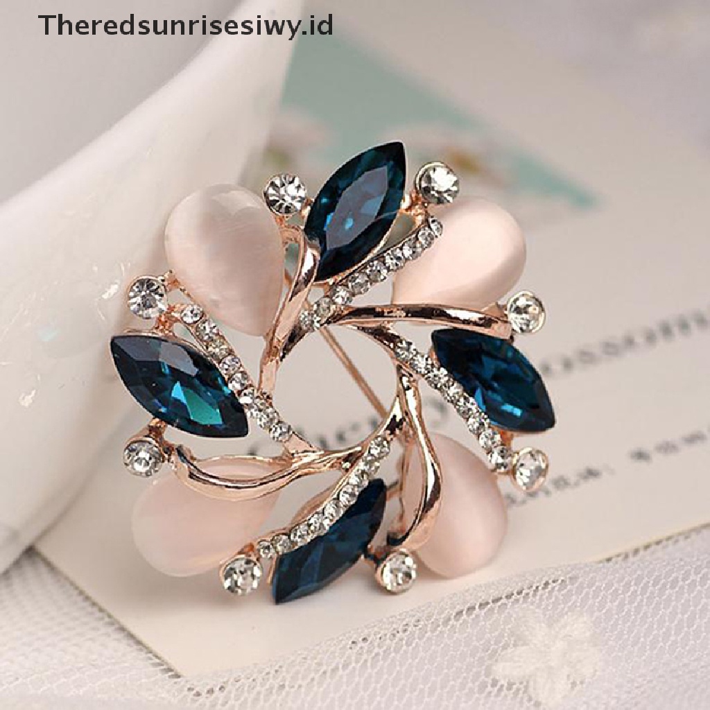 Theredsunrisesiwy.id 1pc Fashion Kristal Bauhinia Bunga Bros Pin Wanita Aksesoris Gaun