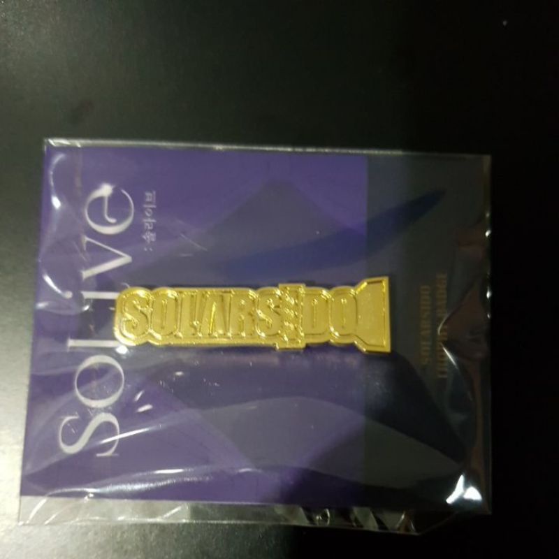 MAMAMOO SOLAR SOLIVE BADGE [Hanya ada 1]