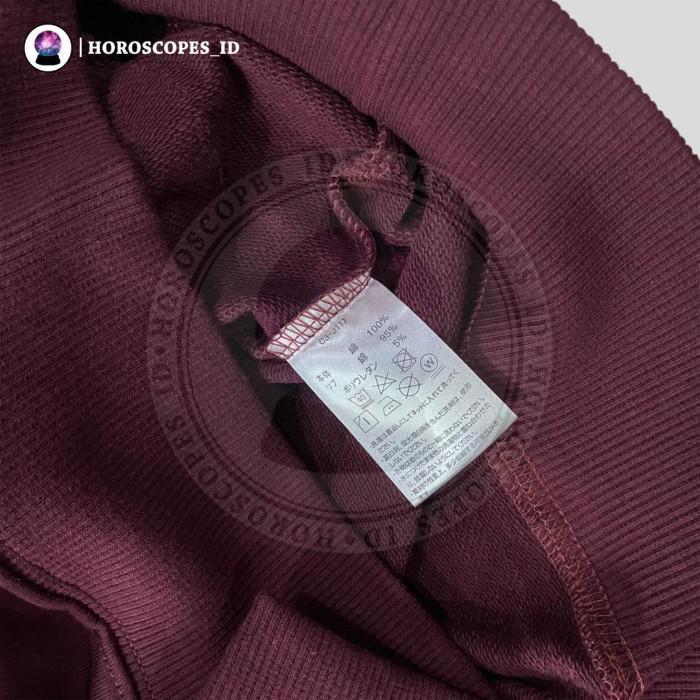 

Champion Script Hoodie Sablon Black - Tulis D Catatan