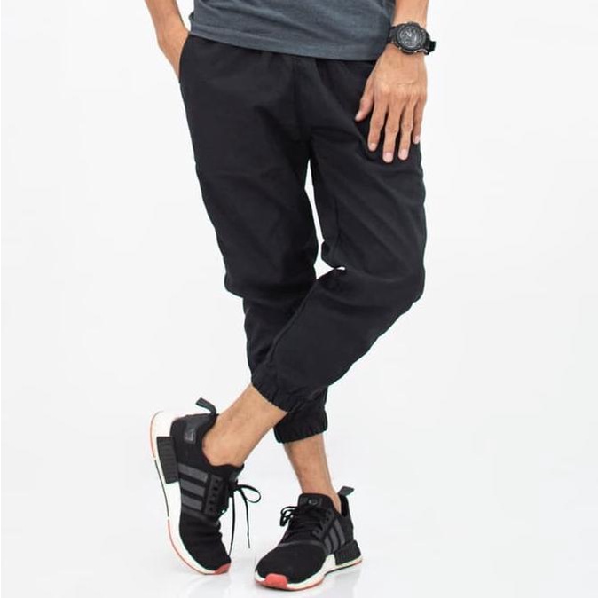 Star Seller Ichsan Al-Isra Celana Sirwal Jogger Pangsi 3/4 Slimfit Fashion Muslim - Hitam, M