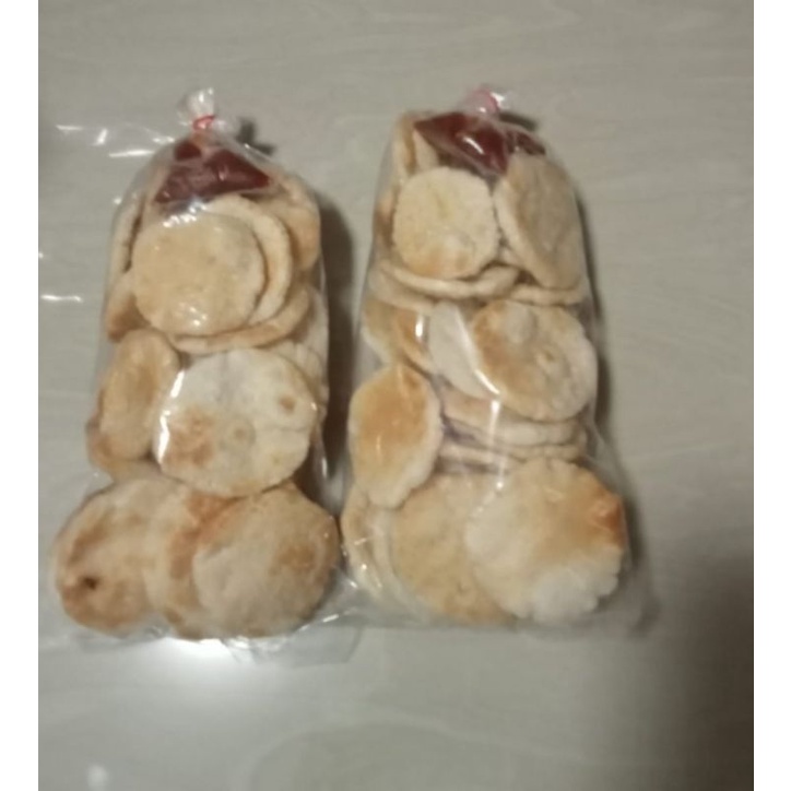 

KEMPLANG PANGGANG IKAN BELIDA KEMASAN BESAR ISI 25 KEPING GRATIS 2 BUNGKUS SAMBAL