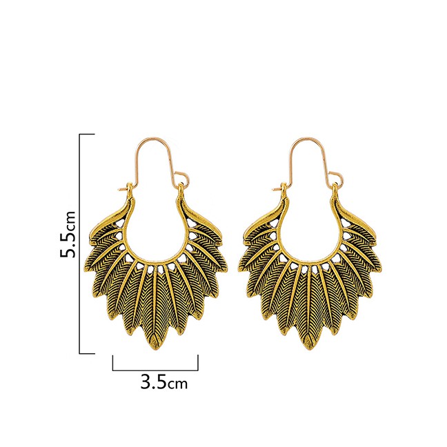 LRC Anting Tusuk Fashion Gugin Leaf Alloy Embossed Geometric Earrings K09803